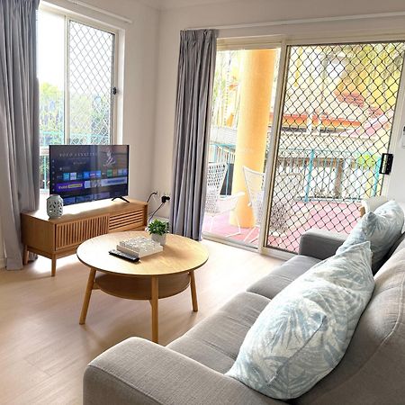 Chevron Island Apartment - Cozy And Convenient Gold Coast Esterno foto